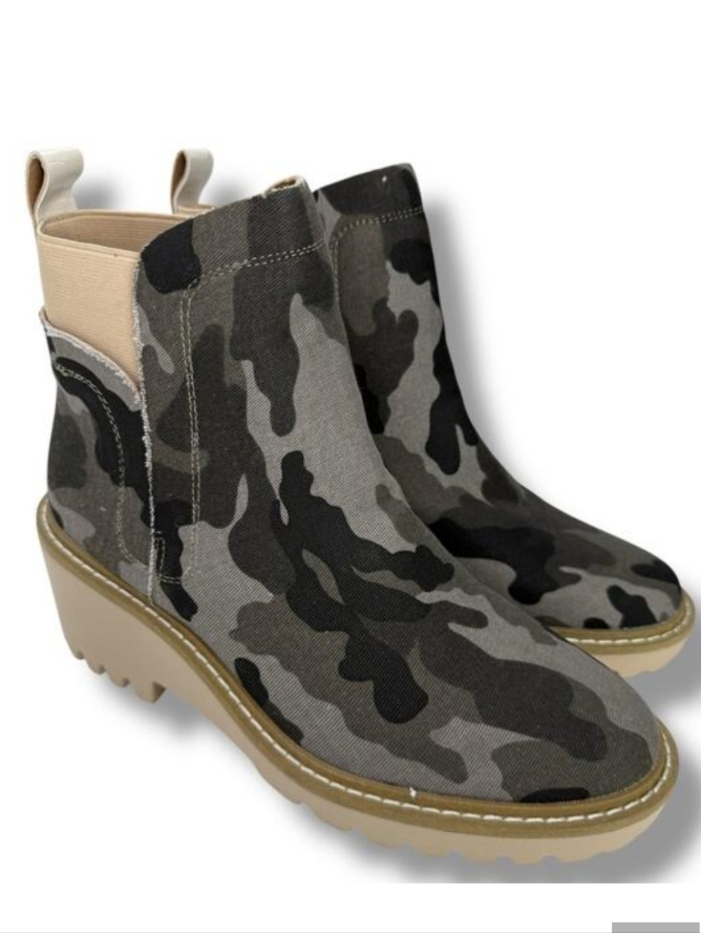 Nicole Miller Camo bootie Size 7.5 Pocas Lightweight Ankle Booties EUC